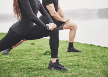 Die besten 5 Fitnessübungen für zu Hause: Effektive Workouts gegen den Winterspeck