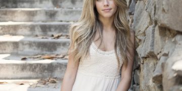 Facelifting: Methoden für eine jüngere und straffere Haut