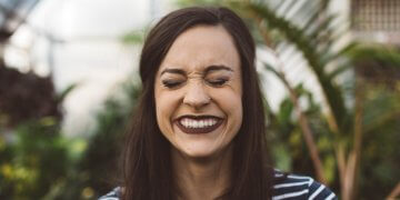 Wieder faltenfrei durchs Leben: So gelingt es