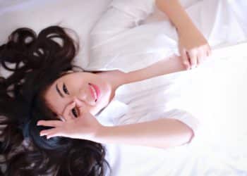 Brustvergrößerung mit Eigenfett: Kosten, Ablauf und Risiken