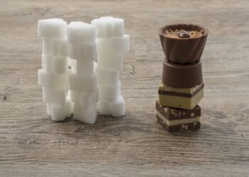 Zuckerkonsum und Bewegungsmangel führen zu einer Zuname des Gewichts bei Kindern.