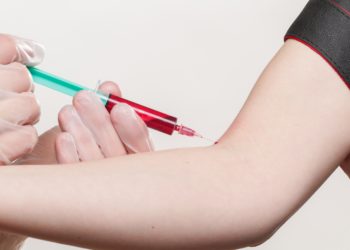 Eigenbluttherapie bei Allergien, Beschwerden und in der Schönheitschirurgie: Anwendungsgebiete, Kosten und Risiken