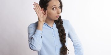 Bin ich schwerhörig? – Rechtzeitige Diagnose ist wichtig