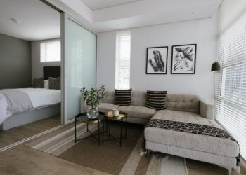 Was ist besser zum Schlafen: Sofa vs Bett?